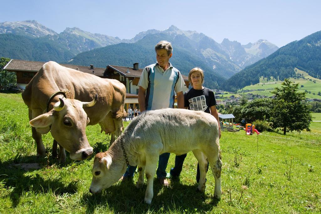Ladestatthof Hotel Neustift im Stubaital Buitenkant foto